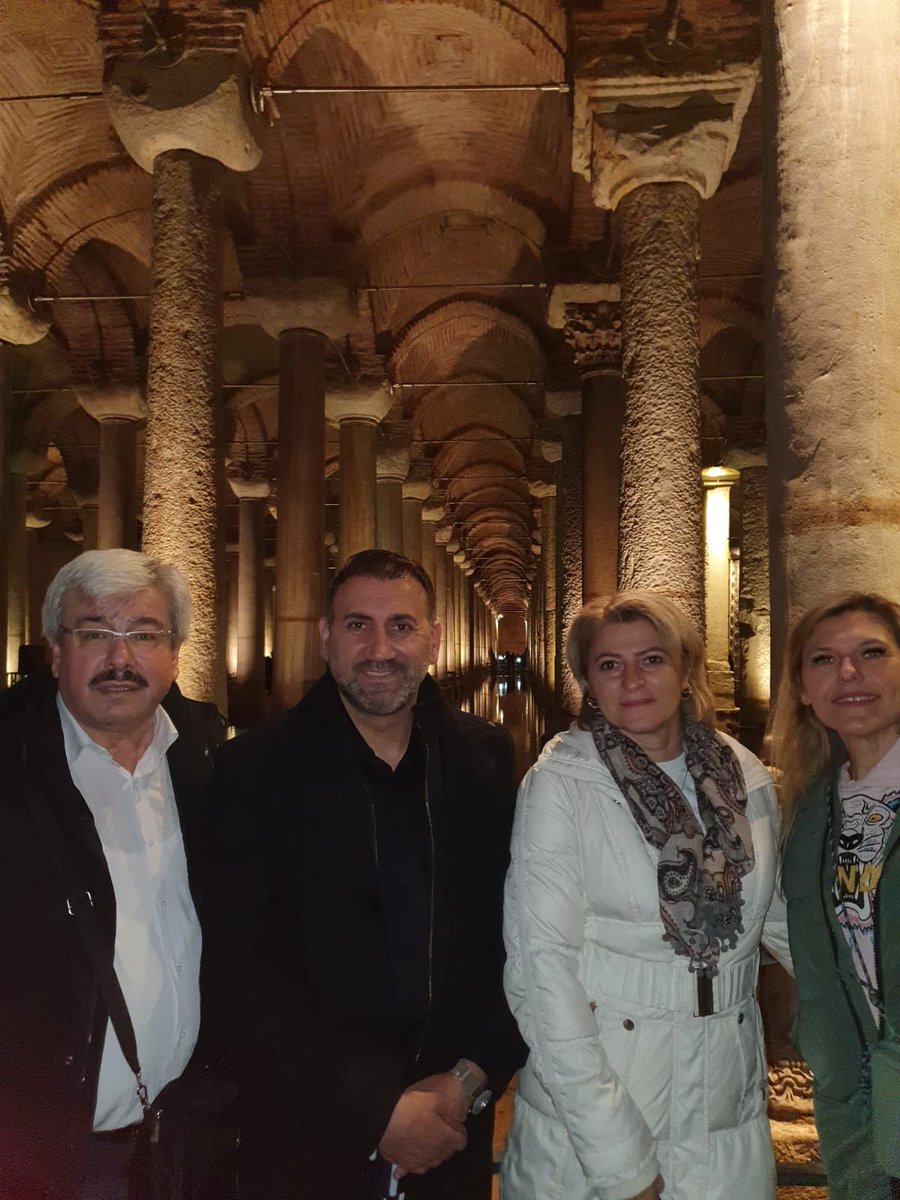 UIDBottrop's tweet image. Şube olarak İstanbul Kazan biz Kepçe diyoruz ve nereden geldiğimizi unutmadan, Tarihimizi unutmadan ziyaretlerimizi gerçekleştirerek Ankara yoluna devam ediyoruz. 
-Mısır çarşısı
-Sultan Ahmet
-Han Türbesi
-AYASOFYA cami 
-Yerebatan sarnıcı