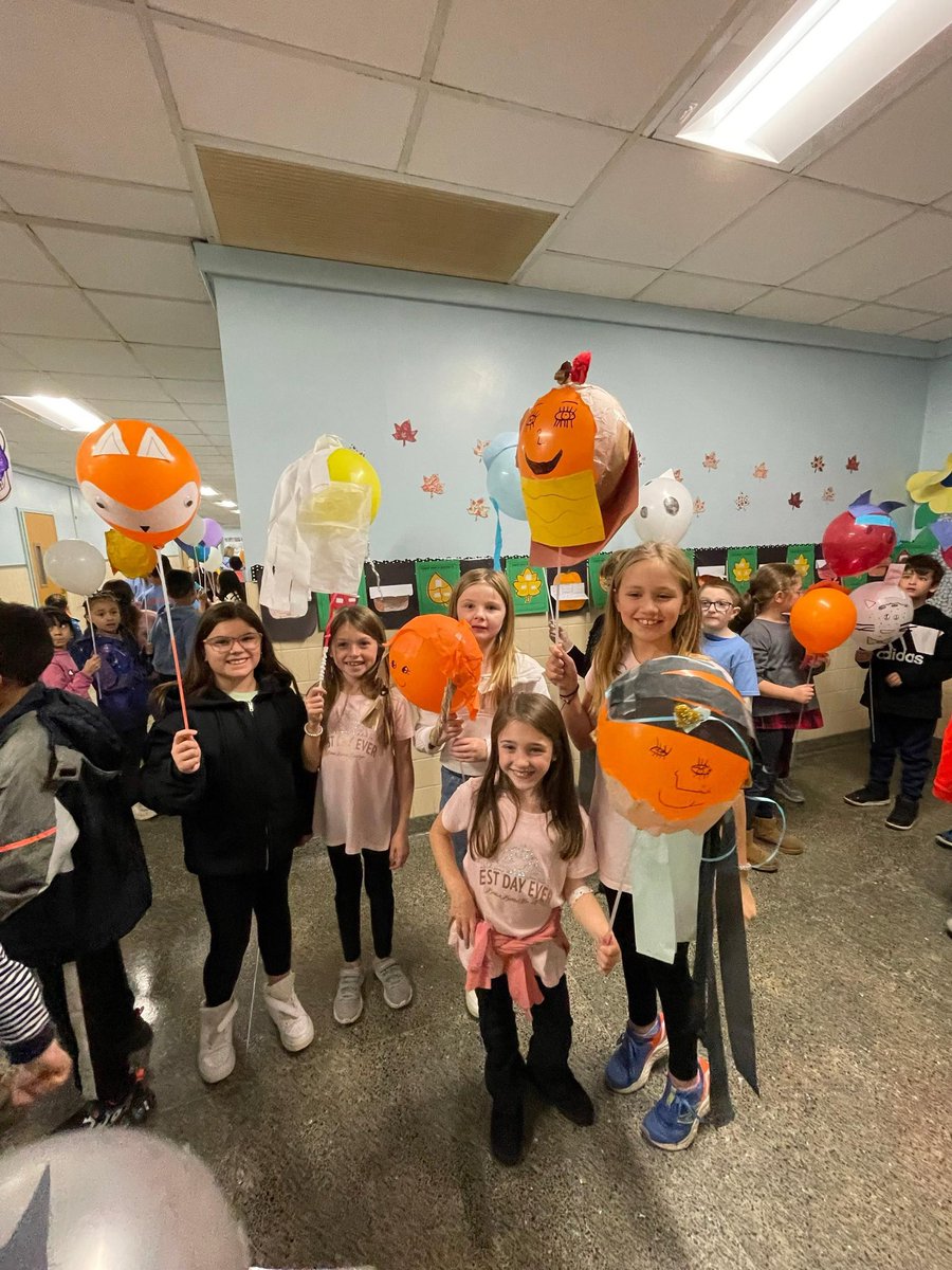 Melissa Comis (@miss_comis) on Twitter photo Happy Thanksgiving from 219! Balloons Over Cherokee is one of our favorite 3rd grade traditions 🤍🦃 <a href="/CherokeeStCSD/">Cherokee Street School</a> <a href="/ConnetquotCSD/">Connetquot CSD</a> Happy Thanksgiving from 219! Balloons Over Cherokee is one of our favorite 3rd grade traditions 🤍🦃 <a href="/CherokeeStCSD/">Cherokee Street School</a> <a href="/ConnetquotCSD/">Connetquot CSD</a>