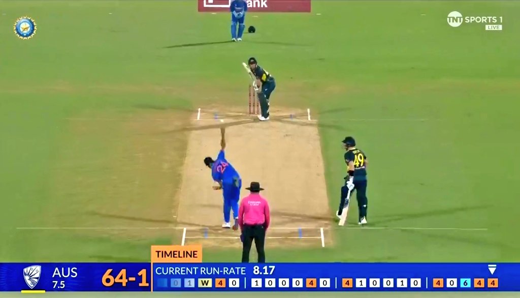 academy_dinda's tweet photo. It's a shame that we didn't play Prasidh Krishna even a single game in WC 
What a loss for Academy 😭
He proved his worth tonight with a well deserved 50 🔥🌟 https://t.co/CGC4hMeshY