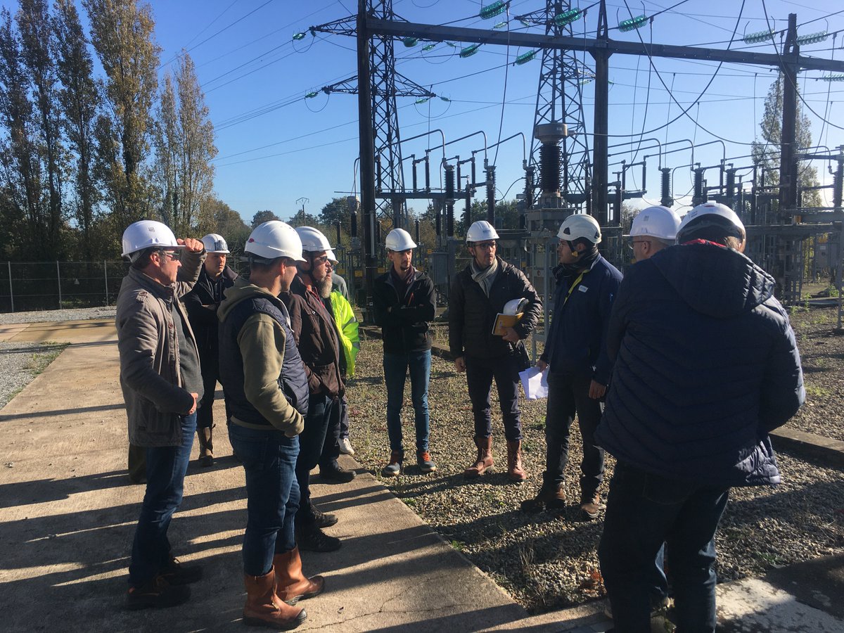 enedis_pdl's tweet photo. Le poste source de @Nort_sur_Erdre s'équipe de nouvelles installations pour améliorer la sécurité des tiers et la qualité de distribution de l’électricité ! Les directeurs des services techniques des 1⃣2⃣ communes d'@ErdreGesvres sont venus découvrir ces nouveautés ! https://t.co/NHL18YAbb8