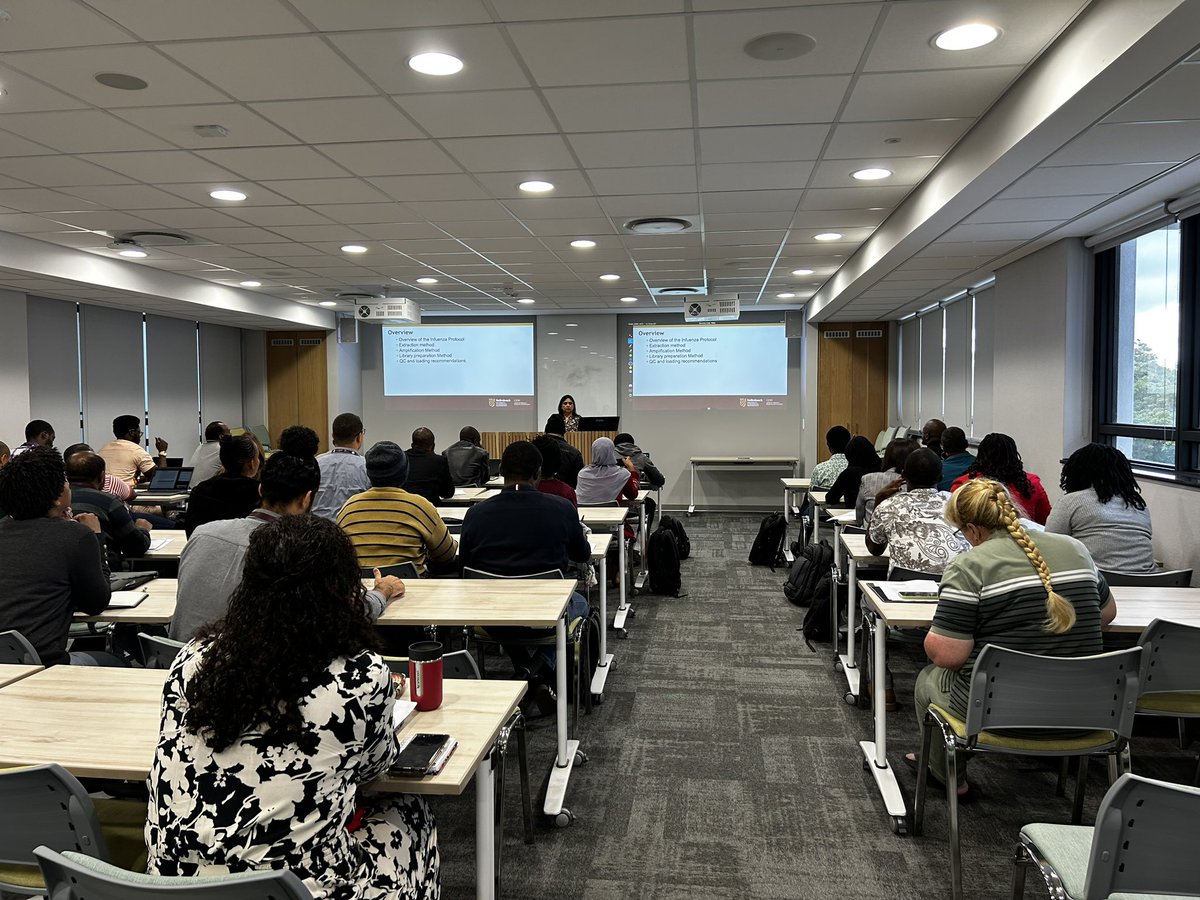 Jenn_Giandhari's tweet image. End of an amazing week of training delegates on how to adapt protocols to sequence pathogens. Lots of exciting discussions and yummy cupcakes 🧁 #CERI #CLIMADE #KRISP #ROCKEFELLER #tuliodna