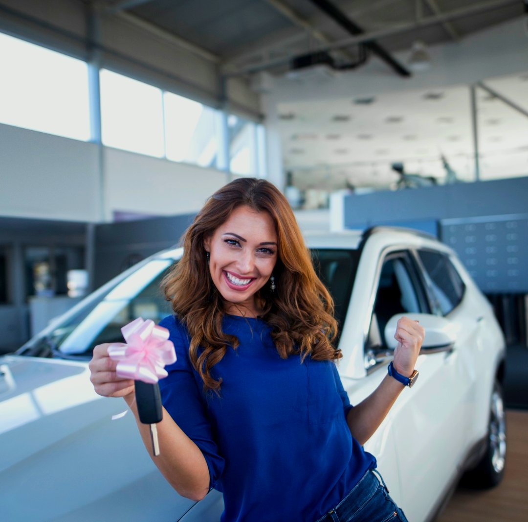 DealershipR's tweet photo. Wanting to buy a #Car but are worried about interacting with pushy #Salespeople? With #DealerShipResource, you’ll never have to. Our explainer videos provide you with all the information you’ll need without the anxiety. Just scan the #QRcode on the wheel & you're all set. https://t.co/Ayc6iJEbo3