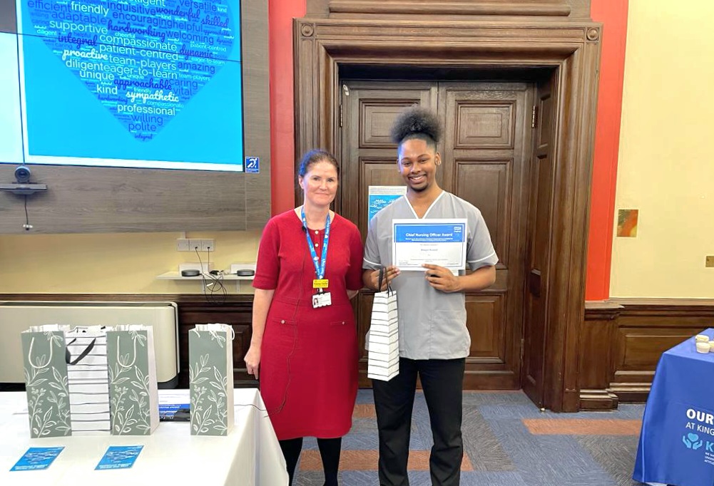 KingsCollegeNHS's tweet image. 💙Today, for #NursingSupportWorkersDay, we held #HSCW Excellence Awards for our brilliant #HCAs at King's College Hospital- Congrats!

The awards were presented by our Chief Nurse, Tracey Carter.

Read about the winners ➡️bit.ly/47LfSwF

#TeamKings