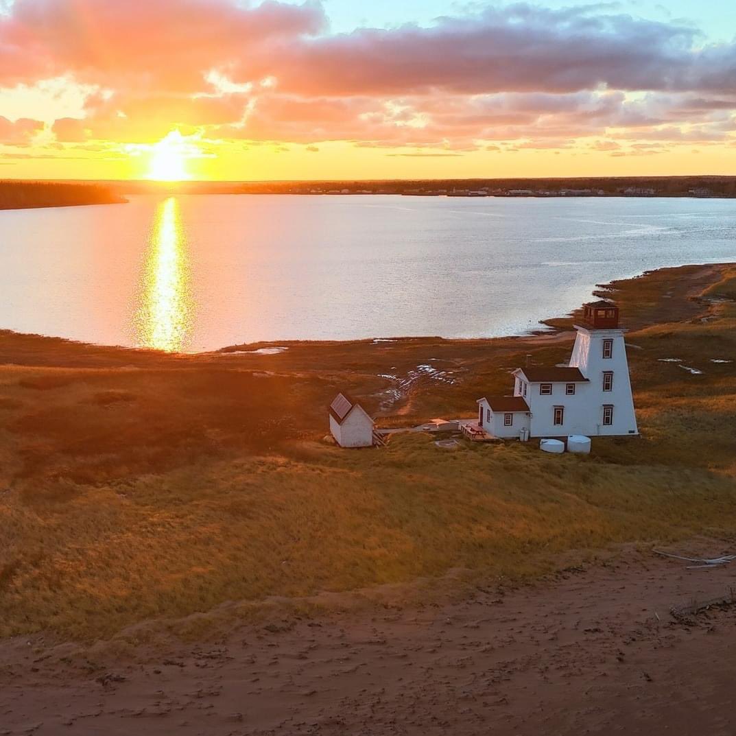 📍 Cascumpec Lighthouse

Originally built in 1854, the current Cascumpec Lighthouse was moved across ice with 16 teams of horses in 1899 and now resides on the shore.