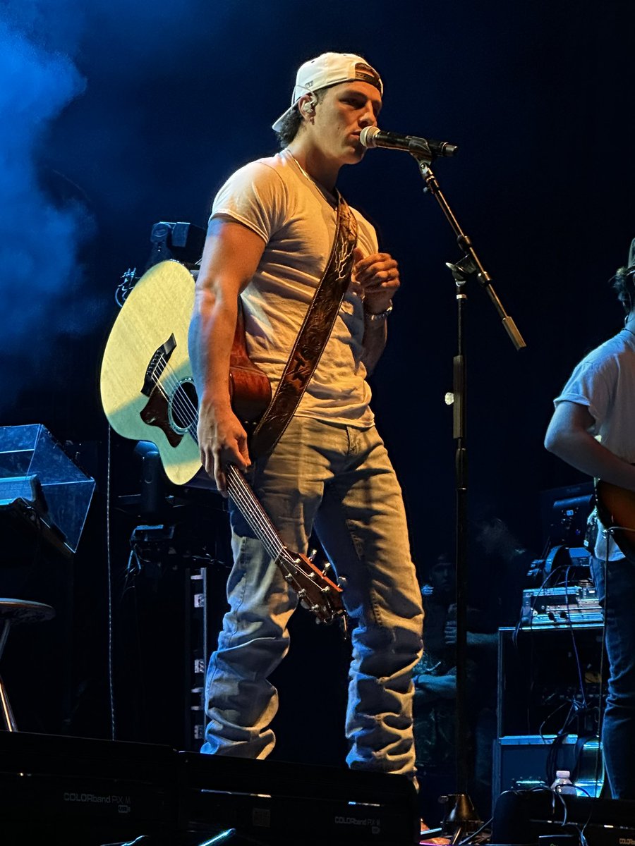 CarterAlexis10's tweet photo. Such an amazing show last Saturday! So proud of you @TaylerHolder 🤍 https://t.co/EIKGjFZ2wO