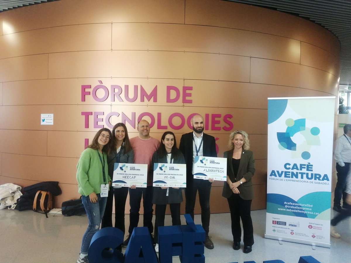 I3ptT's tweet photo. 🏆La #spinoff del Parc Taulí #heecap ha sigut la guanyadora del #CafèAventuraSBD

🚀𝗵𝗲𝗲𝗰𝗮𝗽 desenvolupa un sistema d’electroestimulació no invasiva per evitar l’atròfia de la musculatura respiratòria dels pacients amb ventilació mecànica a les UCI

💜Felicitats a tot l'equip https://t.co/z0QlJpXHMe