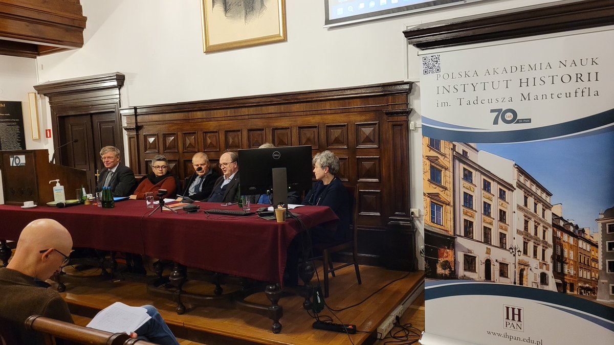 Institute of History, Polish Academy of Sciences (@ih_pan) on Twitter photo Drugi dzień obrad konferencji jubileuszowej "Innowacje przeszłości" kończymy debatą o historii społecznej.
Jutro zaczynamy o 10:00 sesją poświęconą #SpatialHistory <a href="/PaneckiTomasz/">Tomasz Panecki</a> <a href="/DuzyWieska/">Wieslawa Duzy</a> <a href="/ad_zapala/">AdZ</a> <a href="/BogumilSzady/">Bogumil</a> zapraszają do wysłuchania referatów i dyskusji o tym co po AHP Drugi dzień obrad konferencji jubileuszowej "Innowacje przeszłości" kończymy debatą o historii społecznej.
Jutro zaczynamy o 10:00 sesją poświęconą #SpatialHistory <a href="/PaneckiTomasz/">Tomasz Panecki</a> <a href="/DuzyWieska/">Wieslawa Duzy</a> <a href="/ad_zapala/">AdZ</a> <a href="/BogumilSzady/">Bogumil</a> zapraszają do wysłuchania referatów i dyskusji o tym co po AHP