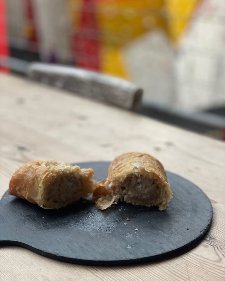 Boof's Cafe are getting into the Christmas spirit early with some festive food!

There's a Vegan Christmas Bake as well as the Festive Christmas Sausage Roll.

If you're feeling in the Christmas spirit already, head on down to sole their goodies! ⛄️ 🎄