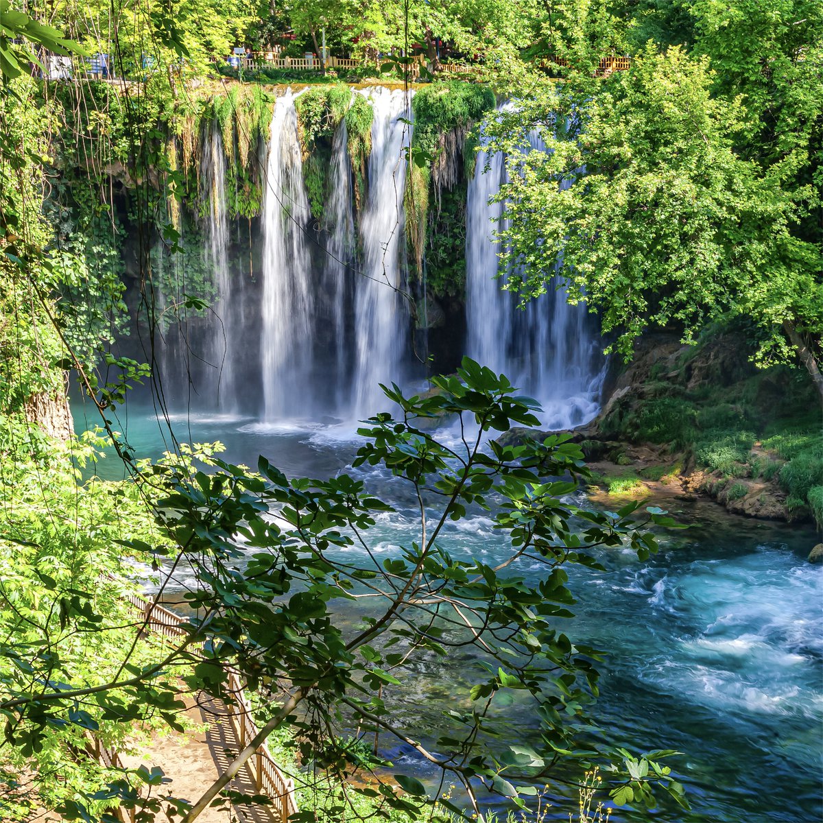 TravelTana's tweet photo. Dive into Nature at Düden Waterfalls 🌊🏞️
Escape the urban buzz to the mesmerizing Düden Waterfalls. Feel the cool mist as you admire the falls, both upper and lower. Take a boat tour to witness the cascades from a unique perspective.
#Antalya #Adventures #TravelTurkey #Duden https://t.co/N5n0A2wwcu