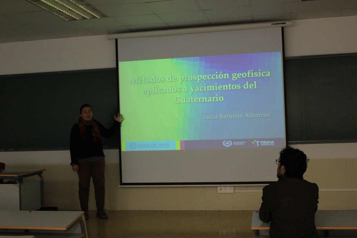 ICampanna's tweet image. @l_bermejo_alb nos ha explicado cómo funcionan el georradar #GPR y la tomografía de resistividad eléctrica #ERT y qué características geológicas podemos distinguir gracias a su aplicación en yacimientos arqueopaleontológicos. #CursodeOtoño @fguma #geophysics