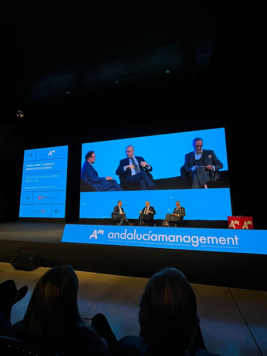 En esta edición de Andalucía Management, el tema de la mesa de reflexión es ‘’Perspectiva socioeconómica para el 2024’’, en la que participarán <a href="/BernaldoDQuiros/">L.Bernaldo de Quirós</a> y <a href="/david_cano_m/">David Cano</a>. Está moderada por <a href="/josecdiez/">José Carlos Díez</a> #AM23