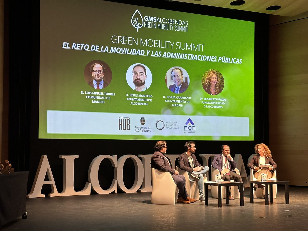 LolaOrtizSanch2's tweet photo. 👇Muy interesante el #GreenMobilitySummit de hoy en @Alcobendas_ayto la colaboración entre administraciones y l colaboración pública-privada fundamental para el desarrollo de la #MovilidadSostenible‼️ https://t.co/DmVGfDVYqs