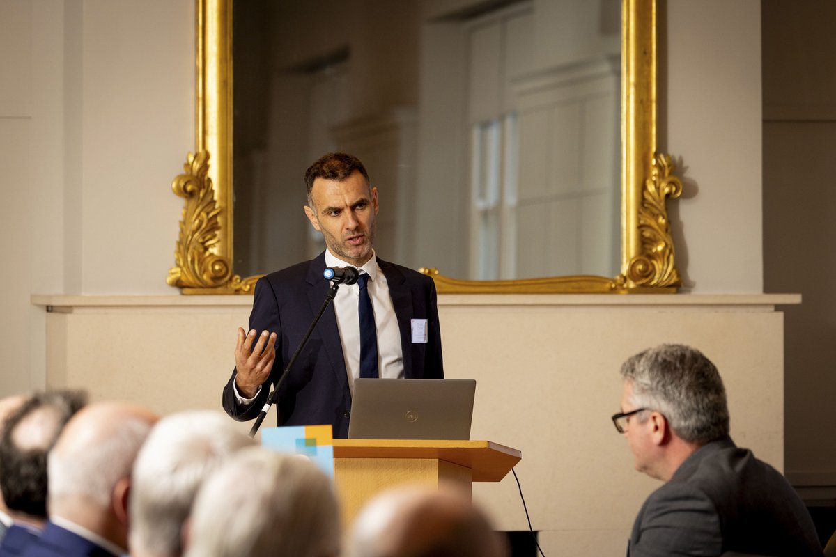 Dublin City University tweet media