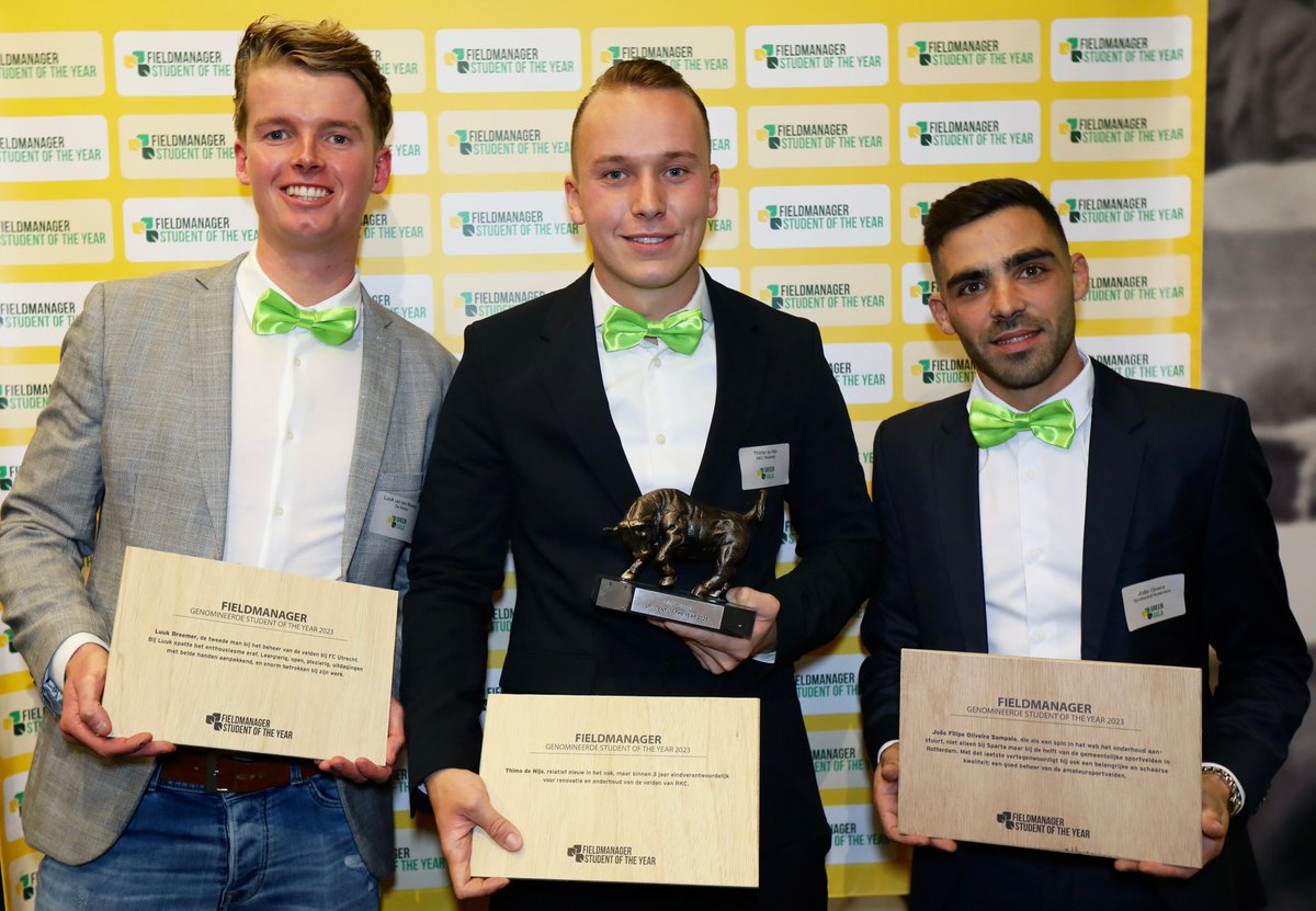 🏆 Thimo de Nijs 𝐅𝐢𝐞𝐥𝐝𝐦𝐚𝐧𝐚𝐠𝐞𝐫 𝐒𝐭𝐮𝐝𝐞𝐧𝐭 𝐨𝐟 𝐭𝐡𝐞 𝐘𝐞𝐚𝐫!

💚 Onze Fieldmanager Thimo de Nijs (24-jaar) was de jongst genomineerde en heeft de prijs gisteravond in ontvangst genomen op het Green Gala in Den Bosch.

We zijn enorm trots op deze prestatie en
