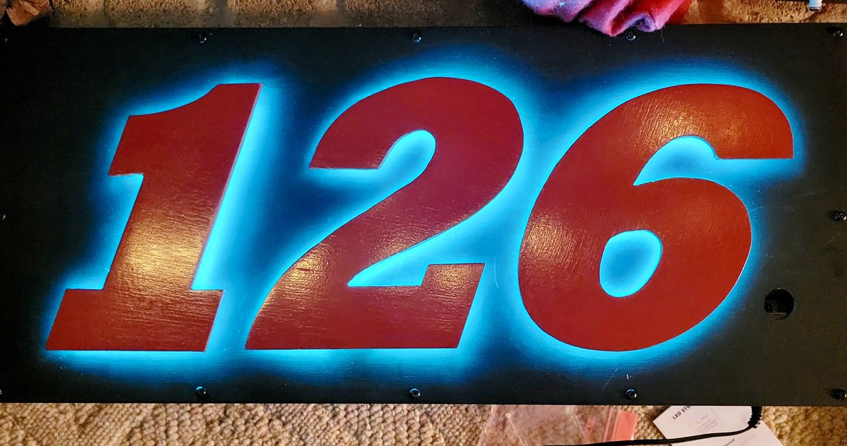 apexwithdavin's tweet image. One of the @NASimRaceSeries league members made me a custom light box for my sim room with my racing number on it.

So cool! #drivercoach #simracing #beacc
