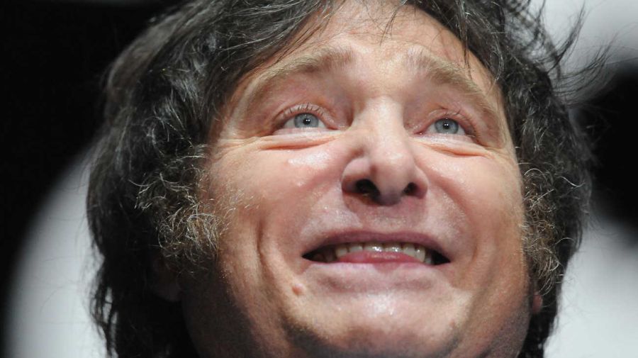 #JodeteYPaga El mensaje del presidente electo Javier Milei a todos los deudores víctimas UVA "Nadie les puso una pistola en la cabeza: Si usted toma una decisión incorrecta, usted tiene que hacerse cargo... hubieran entonces tomado otro tipo de crédito" biencuyano.com.ar/?p=72043