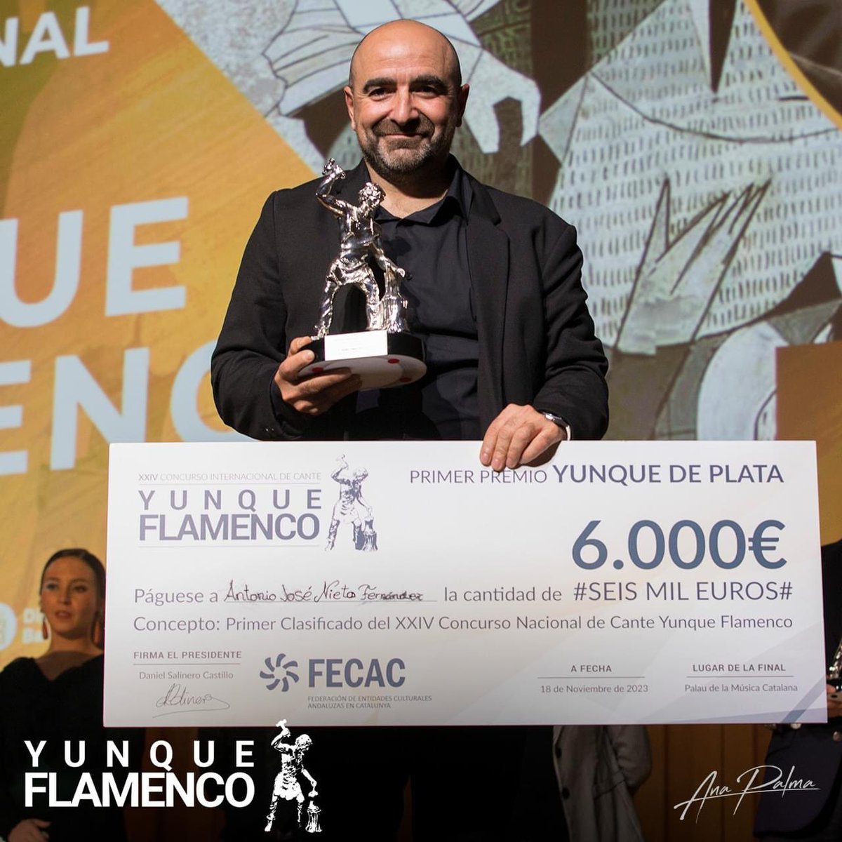 YunqueFlamenco's tweet photo. El cantaor Antonio José Nieto, de #Lucena (#Córdoba), Ha sido el ganador en la Final del XXIV Concurso Internacional de Cante Yunque Flamenco, celebrada en el Palau de la Música Catalana, #Barcelona.
#Flamenco #CanteFlamenco #Concurso #Nacional #cante #YunqueFlamenco #FECAC https://t.co/aKqBaT3yTN