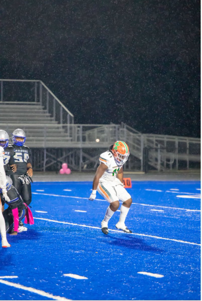 s9evee's tweet photo. Blessed to be selected for the all-public league football second team! @Chris_CJ_6 @_MP_Football @MattB_LJL @CoachDebo_ @EDGYTIM @Tim_OBrien10 https://t.co/3Qkh3NXrEi