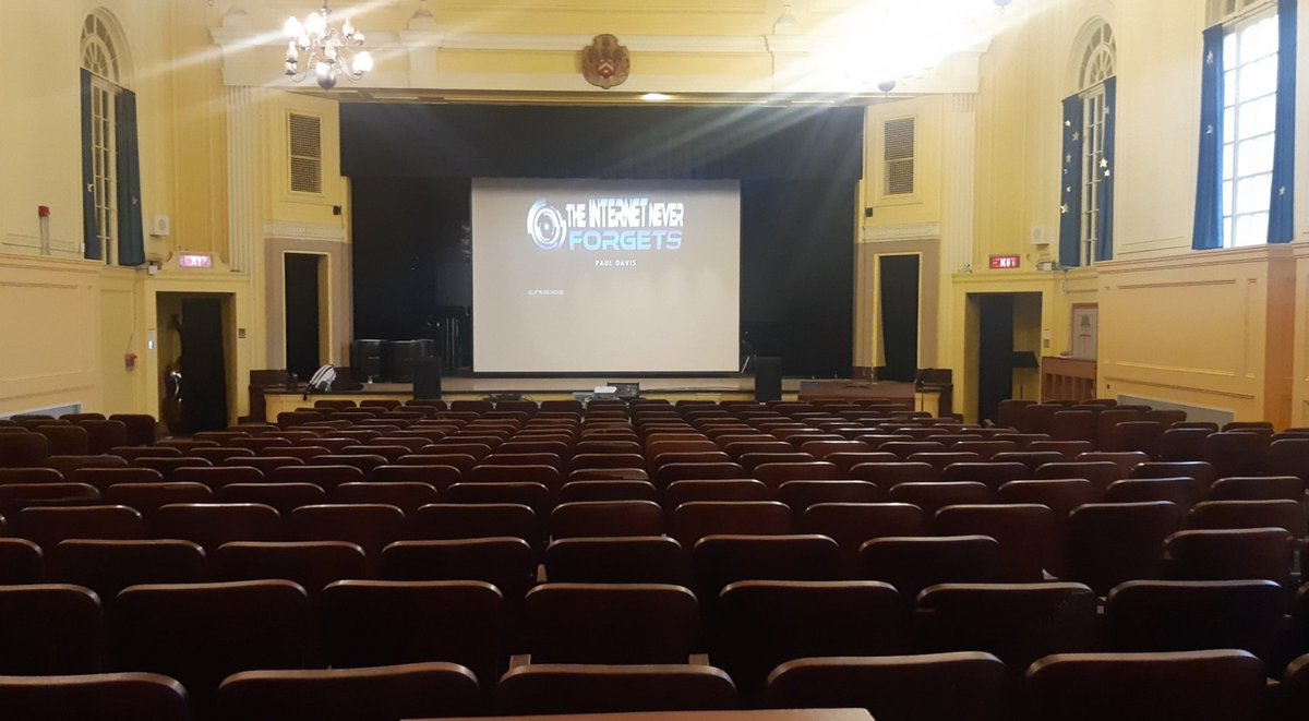 pauldavisSNS's tweet photo. The Calm before the #knowledgestorm
Forest Hill Jr/Sr PS @tdsb
#socialmedia
#onlinesafety
#digitalsafety
#privacy https://t.co/TgUYzmzfSq