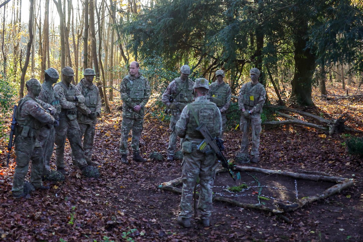 KensingtonRoyal's tweet image. A memorable hands-on introduction to the @MercianRegiment as its Colonel-in-Chief. 

A real education 'in the field' and understanding the work of modern infantry in the @britisharmy