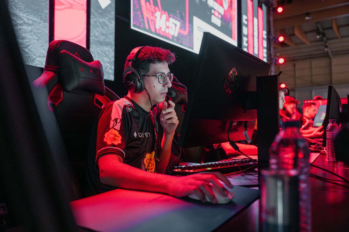 letsRETAKE's tweet photo. Não vamos a OT no primeiro mapa por um triz: 13-11 para a @ftwesports! 💪
Achas que os @RhynoEsports_ conseguem empatar a série em Anubis?
🏆 #OMENRETAKE https://t.co/RtYwCqMdCk