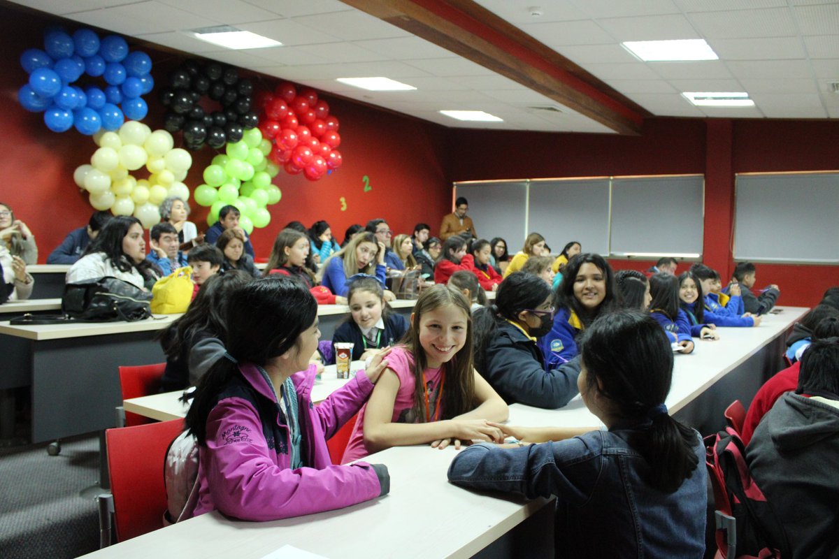 Accion_stem's tweet photo. ❤️‍🔥¡GRACIAS por ser parte de este día extraordinario en las Olimpiadas Matemáticas para tod@s con @khanacademy!🙌 

Un agradecimiento especial💌 a los profesores y apoderados que los acompañaron en este emocionante viaje matemático🥰

#matemáticas #stem https://t.co/8NtAhFtjel