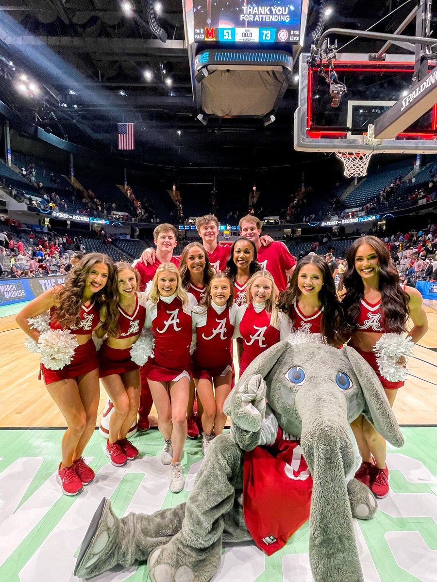 UA_Big_Al's tweet photo. So thankful for my BAMAily &amp; friends today and everyday!❤️🥹🐘

#RollTide https://t.co/KYLzGDsWPv