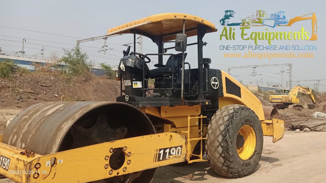 ali__equipments's tweet photo. #L&amp;T #compactor 1190
Model 2019
Hours 2930
RTO Registered MH
https://t.co/UrLIpbdnbm
9960996040
9960996008 https://t.co/QvZKxv5kEV