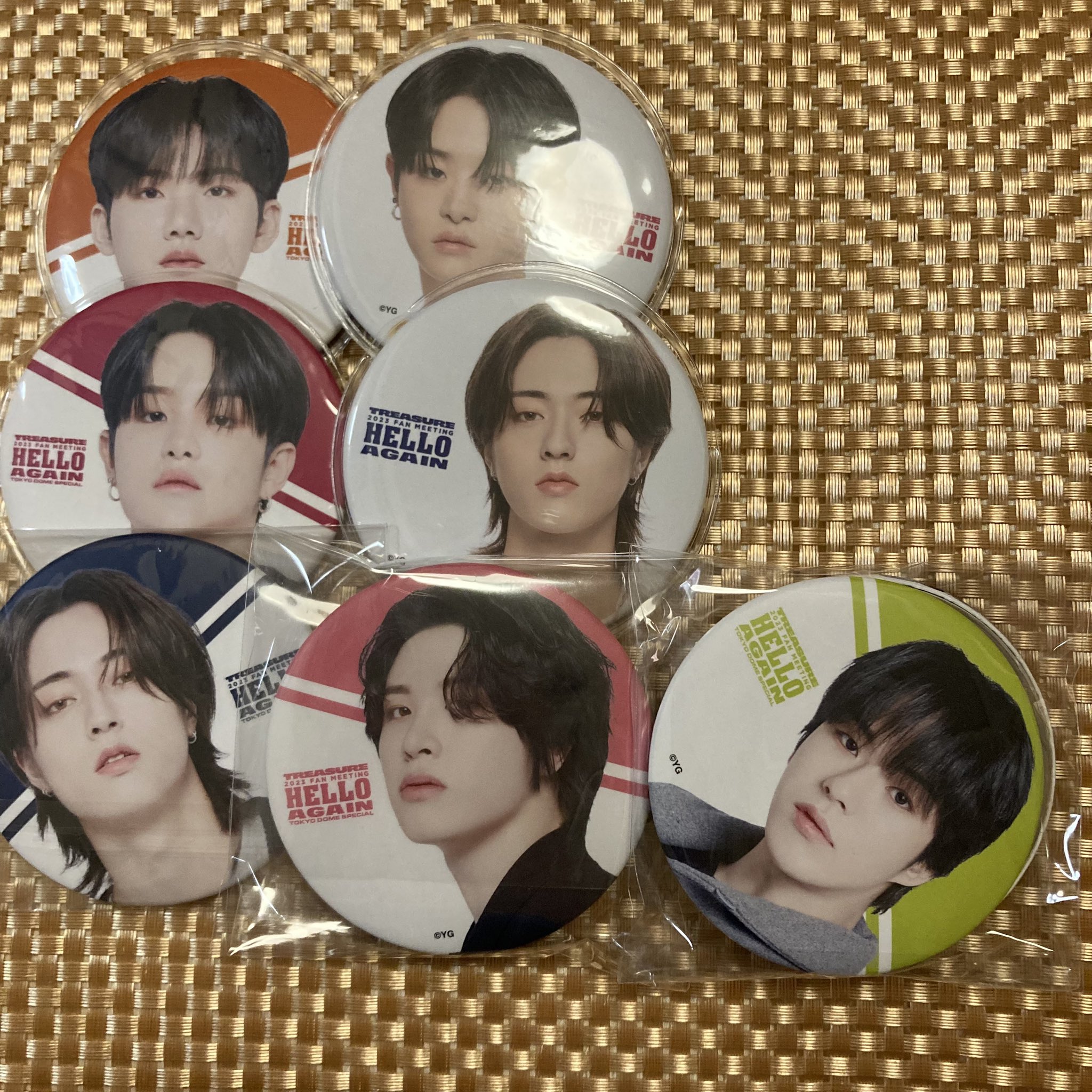 treasure缶バッジ - Search / X