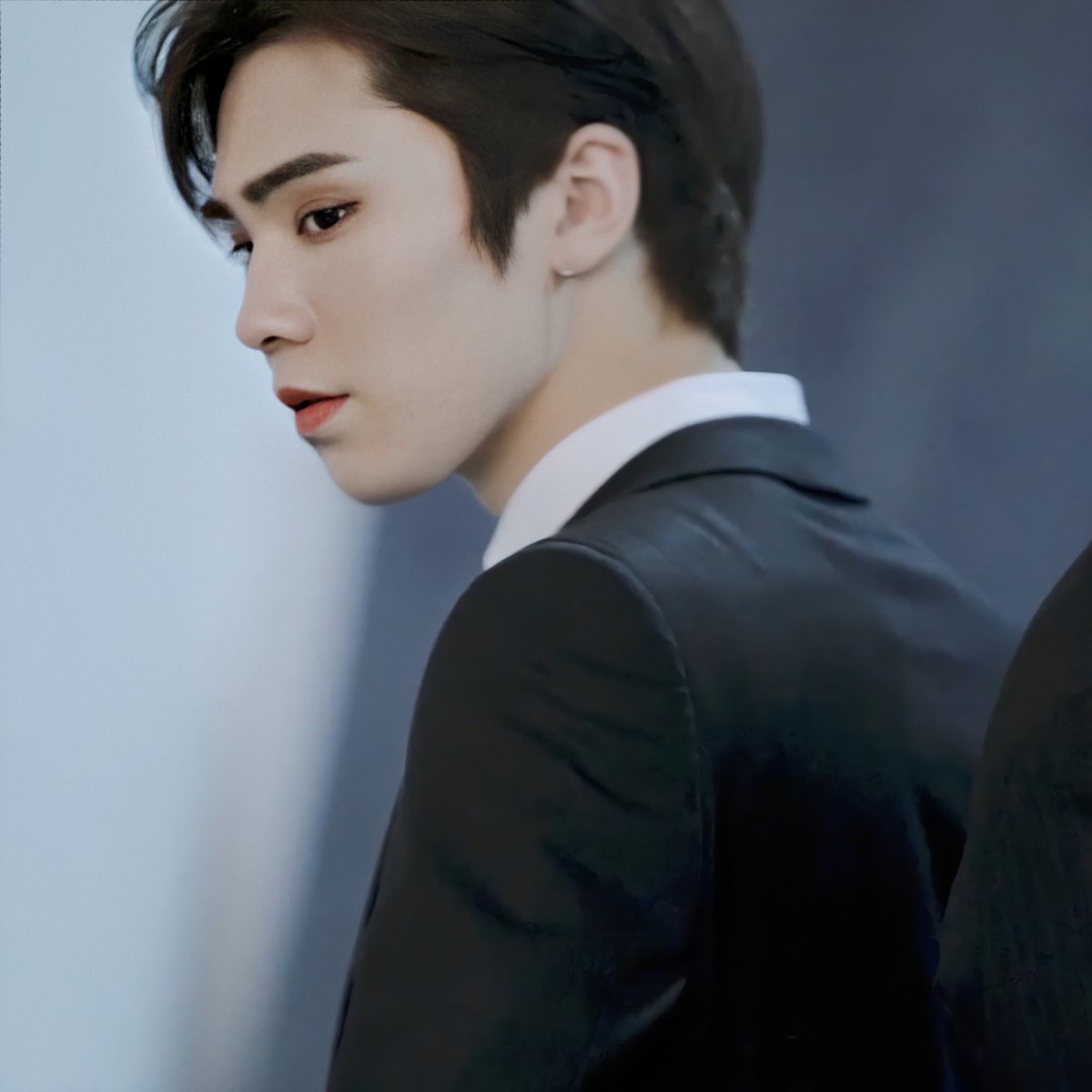 Myungjun940305's tweet photo. bias challenge!
choose 4 photos of your bias/biases wearing the color given to you.
color: Black๐ฉ
reply and i'll give you a color โก
#MJ #MOONBIN #ROCKY #CHAEUNWOO #PARKMINHYUK #ASTROROCKY #ASTROMJ #KIMMYUNGJUN #์์คํธ๋ก #์ ์ ์ด #๊น๋ช
์ค #ASTRO #์ฐจ์์ฐ #๋ฌธ๋น #๋ผํค https://t.co/QJW9YbYkxy