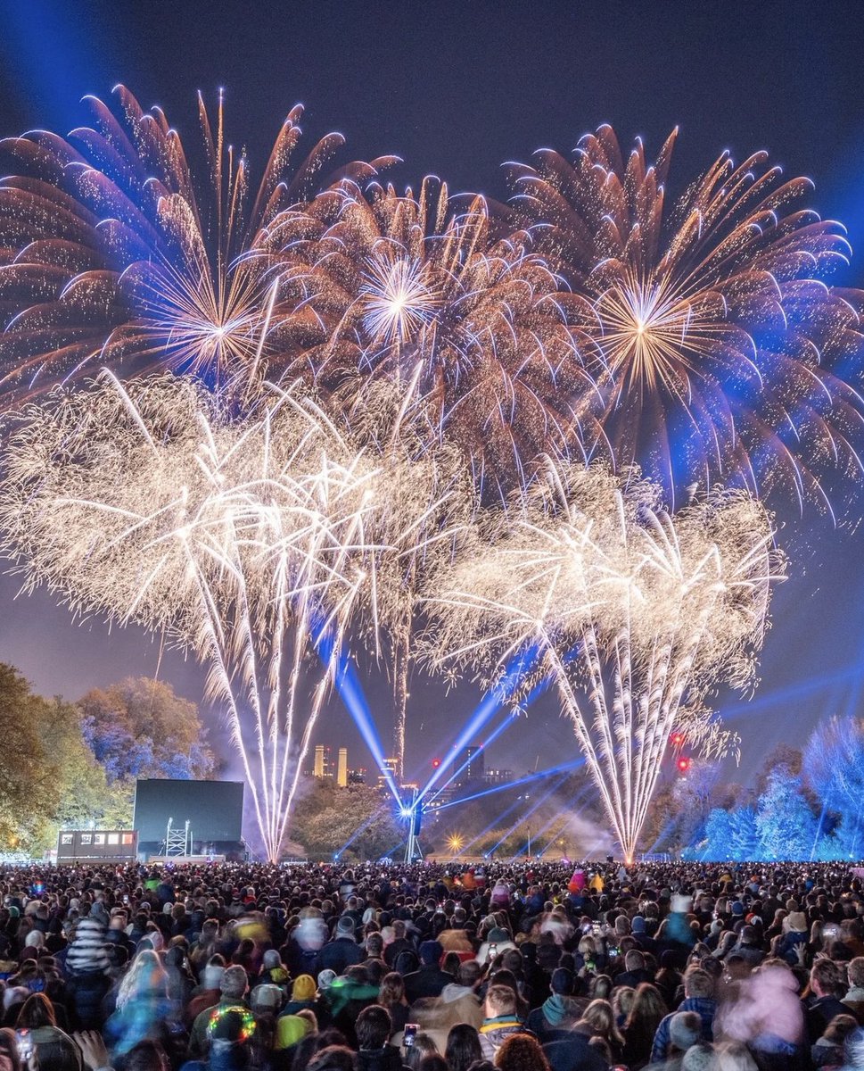 Thinking back to one of our bonfire displays, we couldn't be more thrilled with how it turned out. We hope the 50,000 people who attended over the two days enjoyed it as much as we did. 
Thanks to <a href="/chrisjdalton/">Chris Dalton</a> for these fantastic shots of the displays