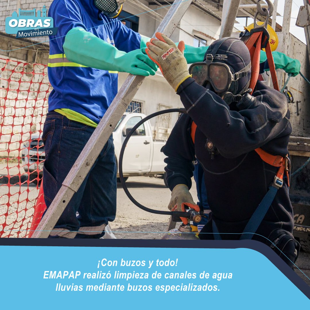 ObrasEnGYE's tweet photo. En coordinación con EMAPAP se realizó la limpieza de canales de agua lluvias con buzos y se verificó la limpieza de un ducto de 870 metros de longitud en la Coop. Unión de Bananeros 1 y 2, como parte de Plan de prevención de efectos de El Niño.
#limpieza #Guayaquil #buceo #Emapap https://t.co/sb5iUWWqFw