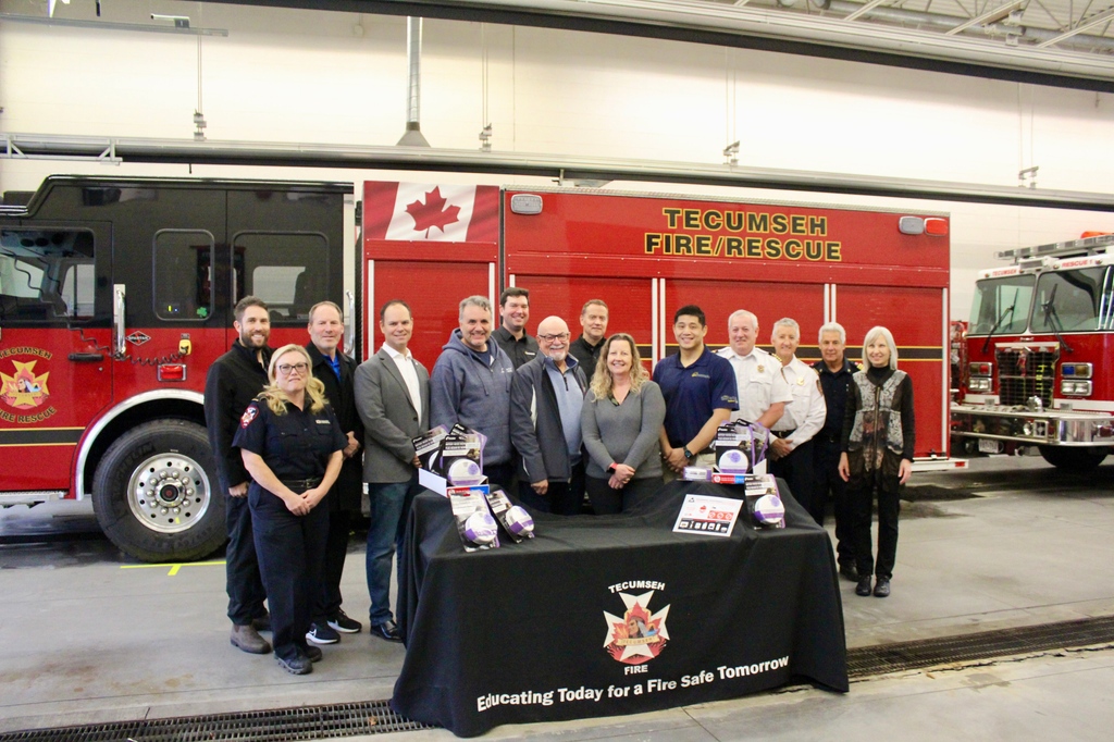 Earlier this week, Tecumseh Fire &amp; Rescue received 234 combination smoke and carbon monoxide alarms through Safe Community Project Zero, from Enbridge Gas Inc. (Enbridge Gas), the Fire Marshal’s Public Fire Safety Council. This will help keep our community safe!