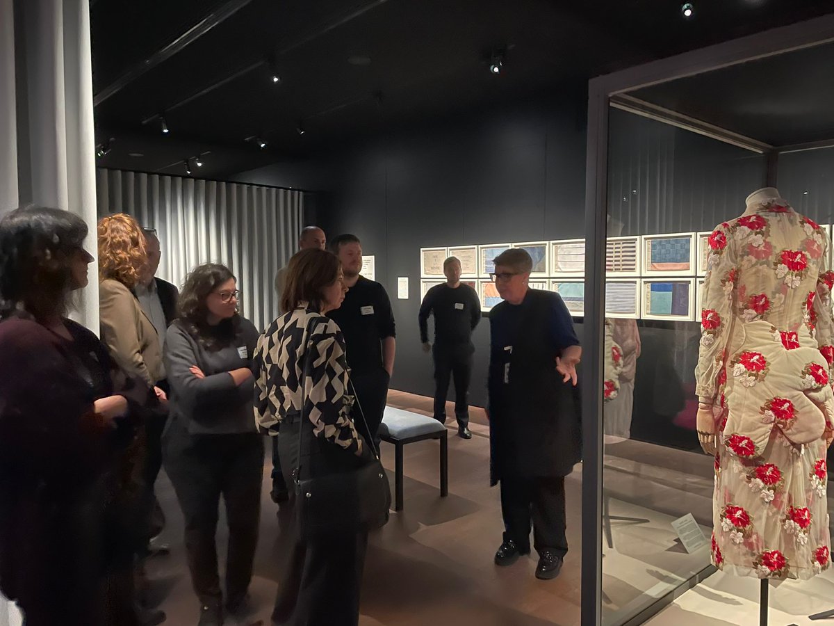 Thank you Flanders.bio and BioLizard for co-hosting a successful event at the Fashion Museum of Antwerp on Nov. 21! 🙌 

Would you like to stay up-to-date on AI and its impact on Intellectual Property? Contact us now and connect with our GEVERS experts. 🚀