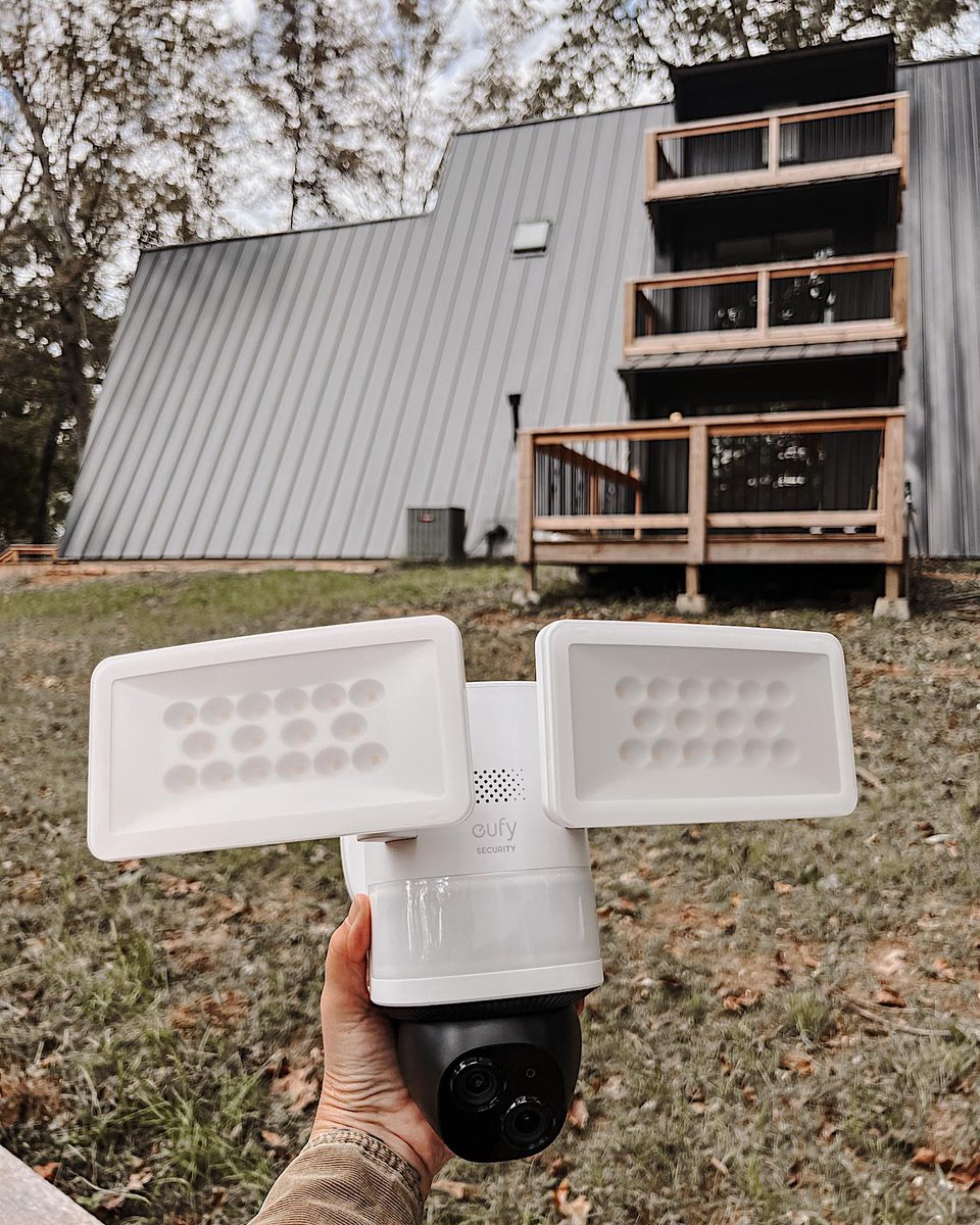EufyOfficial's tweet image. Floodlight Cam E340...Double the vision, double the security. Always see your home, 360° and beyond 🏡 #eufyDualCam

$50 off 👉 eufyofficial.com/1jGIp6

📸 Credit: ourfamilyadventures