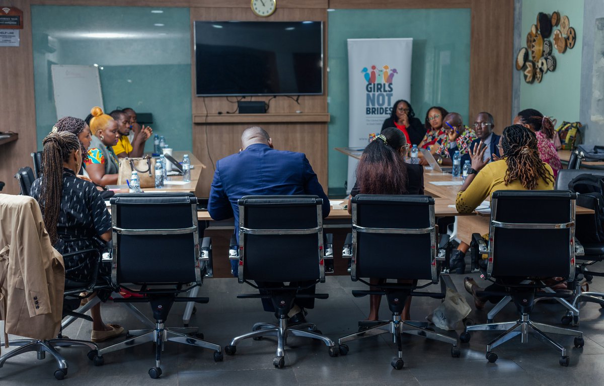 Girls Not Brides (@girlsnotbrides) on Twitter photo 🧵 1/3
🇺🇬 #Uganda, 21 November 2023 -
Day 1 of the meeting with <a href="/GNB_Uganda/">Girls Not Brides Uganda 🇺🇬</a> National Partnership steering committee leaders! We discussed strengthening the movement to accelerate efforts to #EndChildMarriage in Uganda. 🧵 1/3
🇺🇬 #Uganda, 21 November 2023 -
Day 1 of the meeting with <a href="/GNB_Uganda/">Girls Not Brides Uganda 🇺🇬</a> National Partnership steering committee leaders! We discussed strengthening the movement to accelerate efforts to #EndChildMarriage in Uganda.