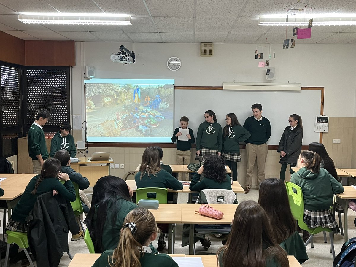 FET_Ov_Pablo_'s tweet photo. Durante la formación de hoy han venido alumnos de 1ºBTO a presentarnos el proyecto de #FUNDEO para este curso en el centro nutricional Ana Mogas en Mitande, Mozambique 🇲🇿 @FET_Oviedo
Haciéndonos partícipes hemos podido entender más fácilmente sus necesidades.
¡Muchas gracias!👏 https://t.co/7JR46CjvXc