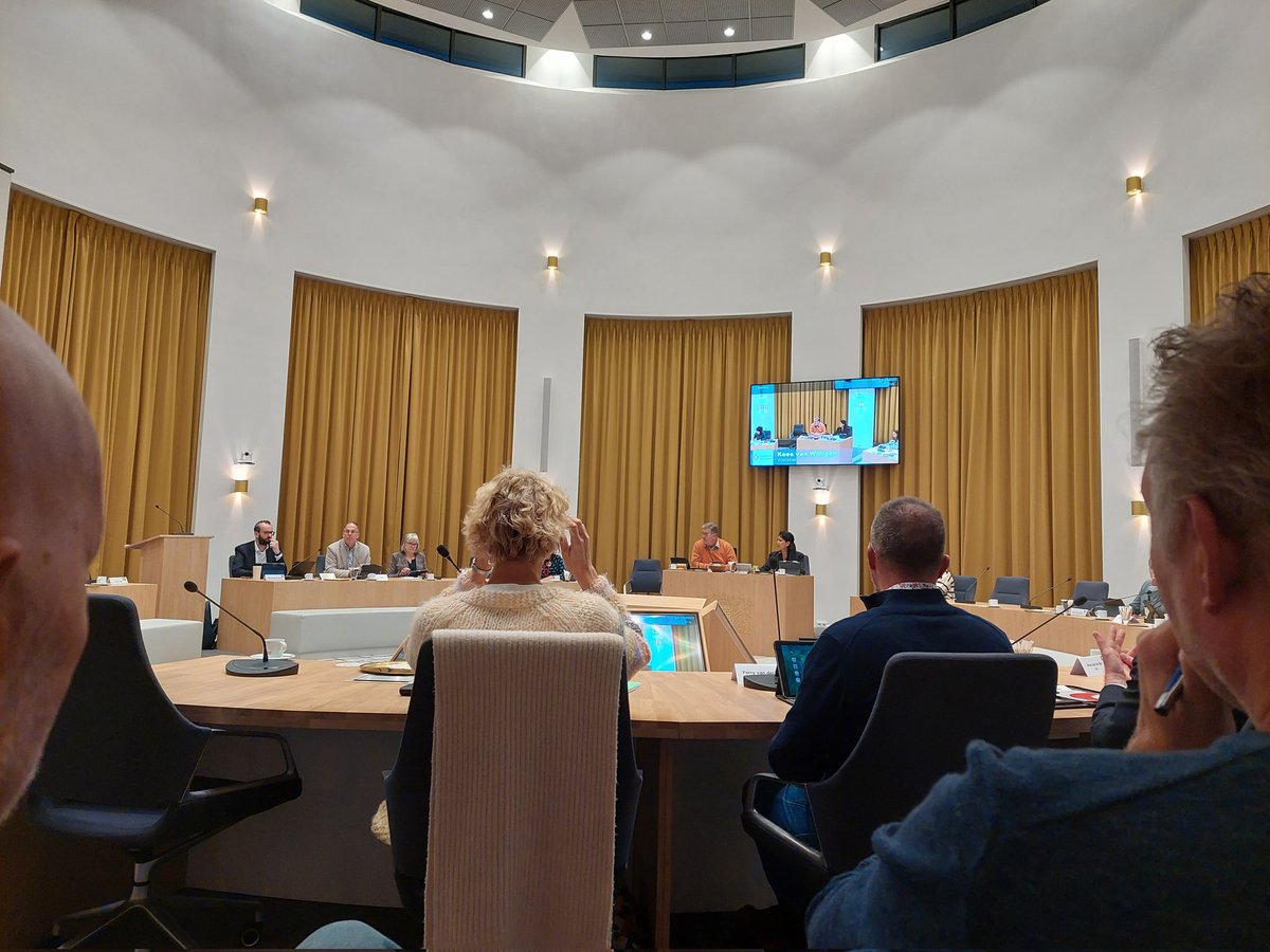 Start gezamenlijke vergadering raden <a href="/Molenlanden_Gem/">Gemeente Molenlanden</a> <a href="/gorinchem/">Gorinchem</a> voor windverkenning in de regio