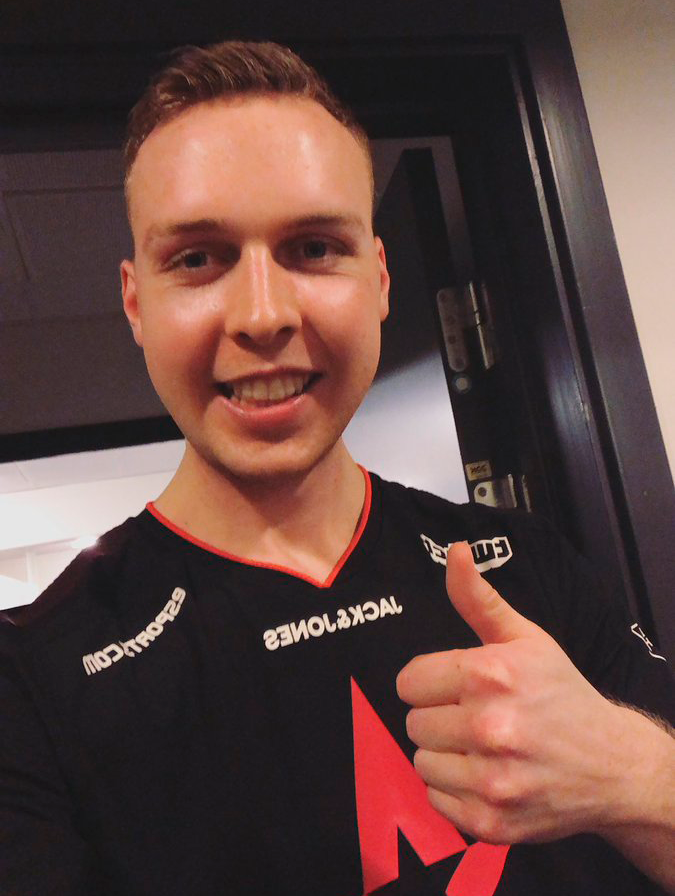 Yo <a href="/AstralisCS/">Astralis Counter-Strike</a>, you should pick this guy up. He fixed choking in the past and he just got released from his organization