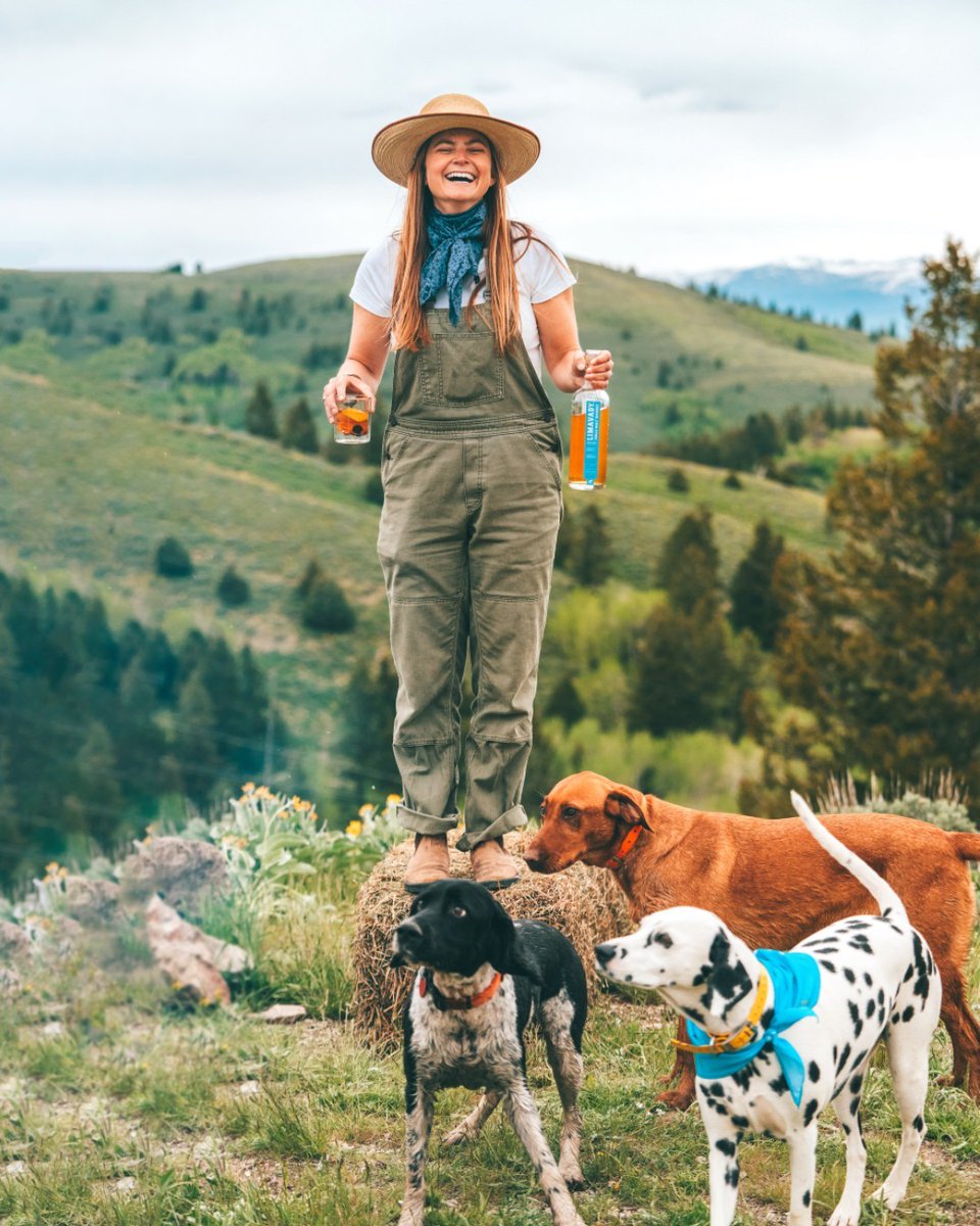 Today we're thankful for good friends, delicious food, amazing pups, and fantastic whiskey.  Happy Thanksgiving everyone!