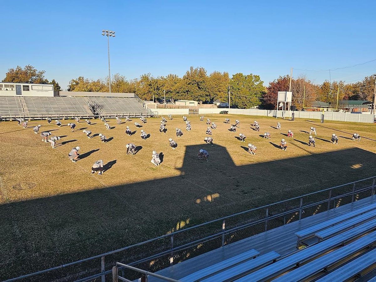 Nothings better than practicing on Thanksgiving Day! We got this Outlaws!!