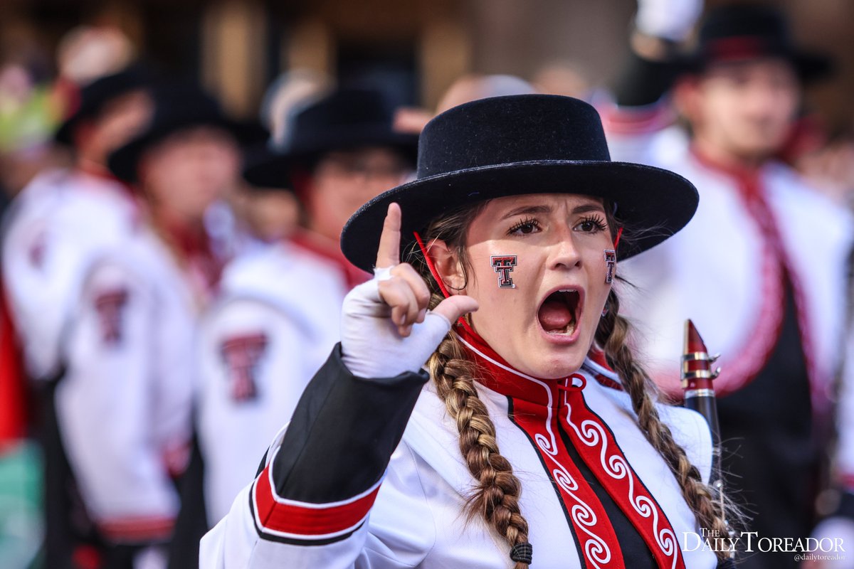 DailyToreador's tweet photo. The Goin' Band from Raiderland performs in the nationally broadcasted Macy's Thanksgiving Day Parade in celebration of Texas Tech's Centennial. #TTU100 https://t.co/Tl07vDnrCK