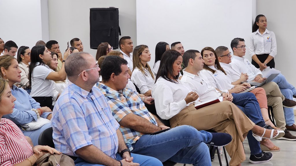 MONTERÍA AMABLE tweet media