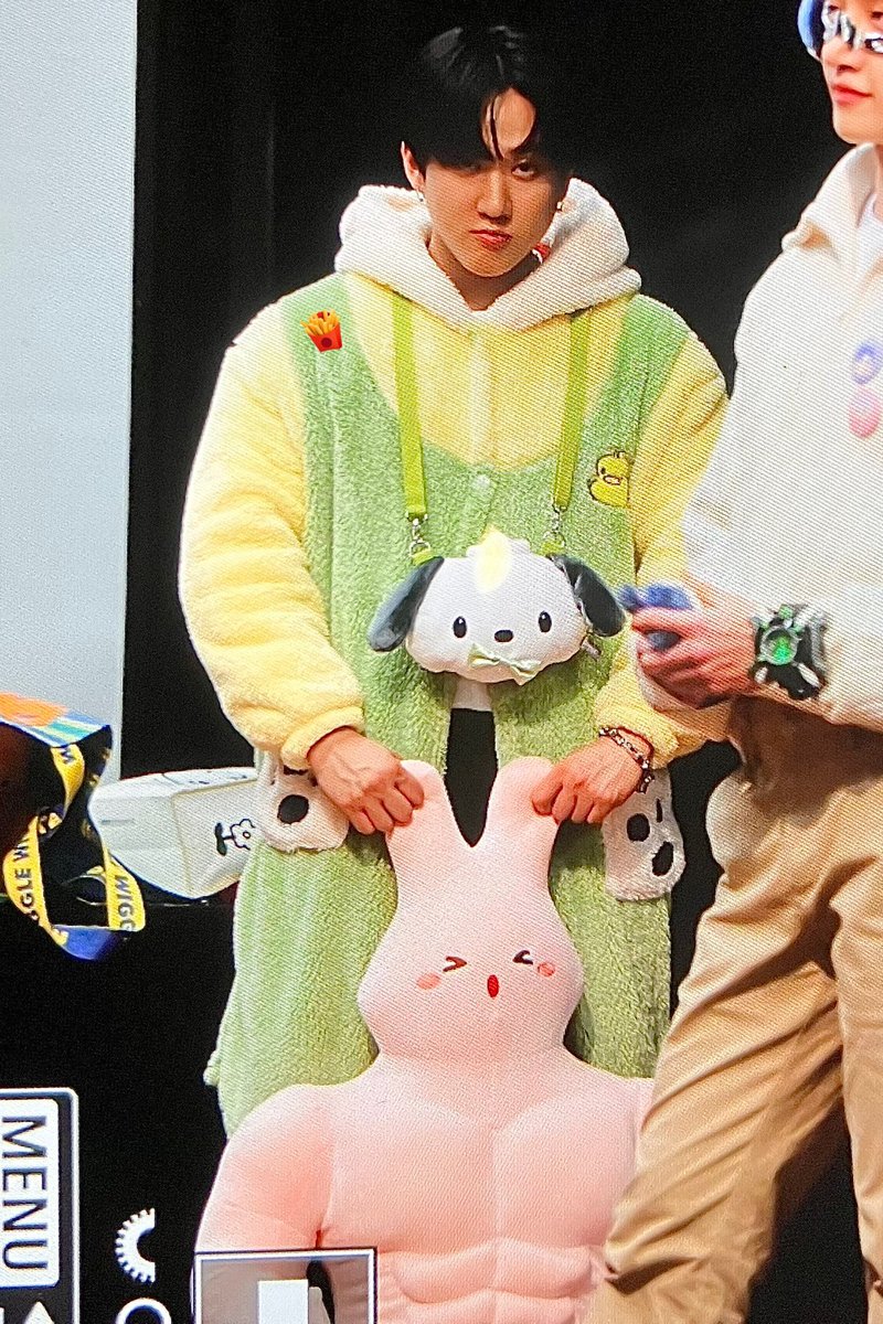 changbinfiles's tweet photo. THE PLUSHIE ???? https://t.co/i1RExPHBgz
