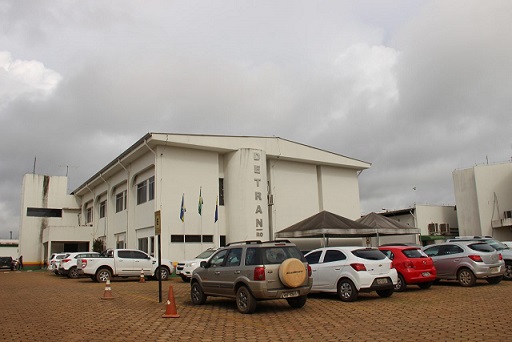 Encontro voltado à Legislação de Trânsito capacita médicos e psicólogos, em Cacoal

📷Para saber mais, leia a notícia completa no Portal do Governo de Rondônia: acesse.one/M7bpu

#DetranRO #JuntosSalvamosVidas #Rondônia #Homenagem