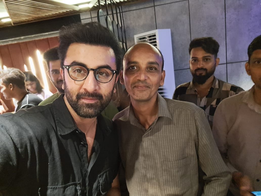 multistarkhan's tweet photo. Meet the #Animal Team #GreatExperience 😊 https://t.co/OTO0L9v5JK