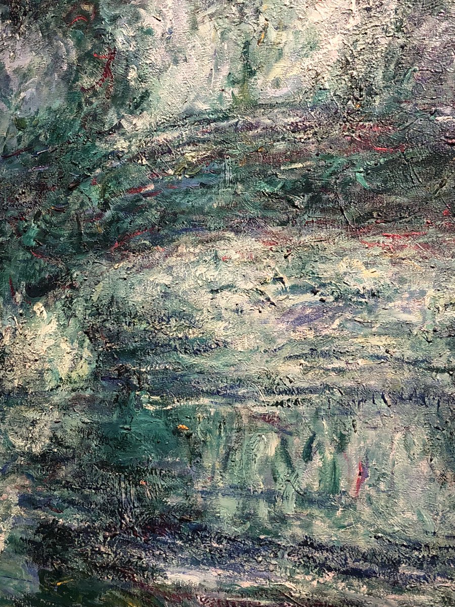 Julia_Marquerie's tweet photo. La exposición que hay actualmente en @centrocentro sobre Monet es una maravilla. Me han gustado especialmente las explicaciones interactivas sobre el color y la luz (a los restauradores nos encanta esto ☺️) y “El puente de Charing Cross. Humo en la niebla” ♥️♥️
#monetmadrid https://t.co/FlzWyWmmqn