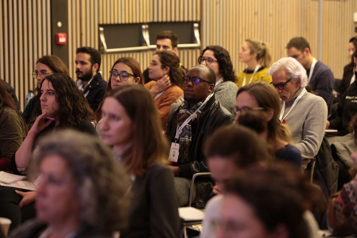 scienhub_org's tweet photo. 🙌Welcome to the 8th #AginginHIV workshop, held this year in Barcelona!
Dr. Eugènia Negredo, Dr. Bonaventura Clotet and Dr. Pedro Cahn extend their welcome to the attendees. Anticipating enriching discussions on clinical and research aspects of #HIV and #aging. https://t.co/DkmikFKXpE