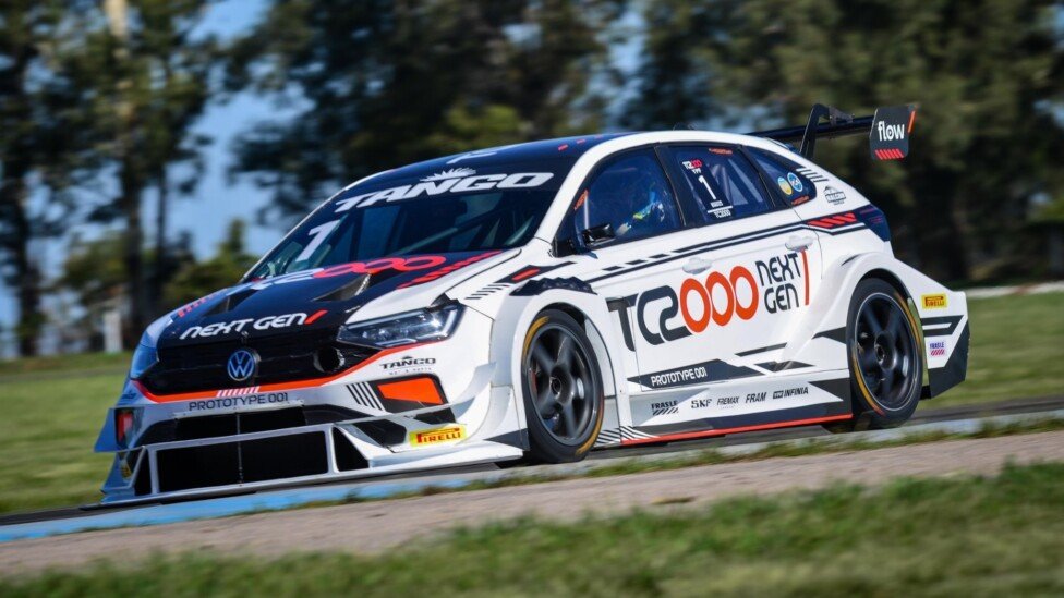 Campeonesnet's tweet photo. 🗣️ "La #VWNivus está en pleno programa de desarrollo. Los ingenieros están muy satisfechos, en términos de 'performance' todavía hay mucho para sacarle". Alejandro Levy en #Campeones.

Seguinos en #CampeonesMedia 👉 https://t.co/KeHDwAsTPa https://t.co/rMzPm8dczT