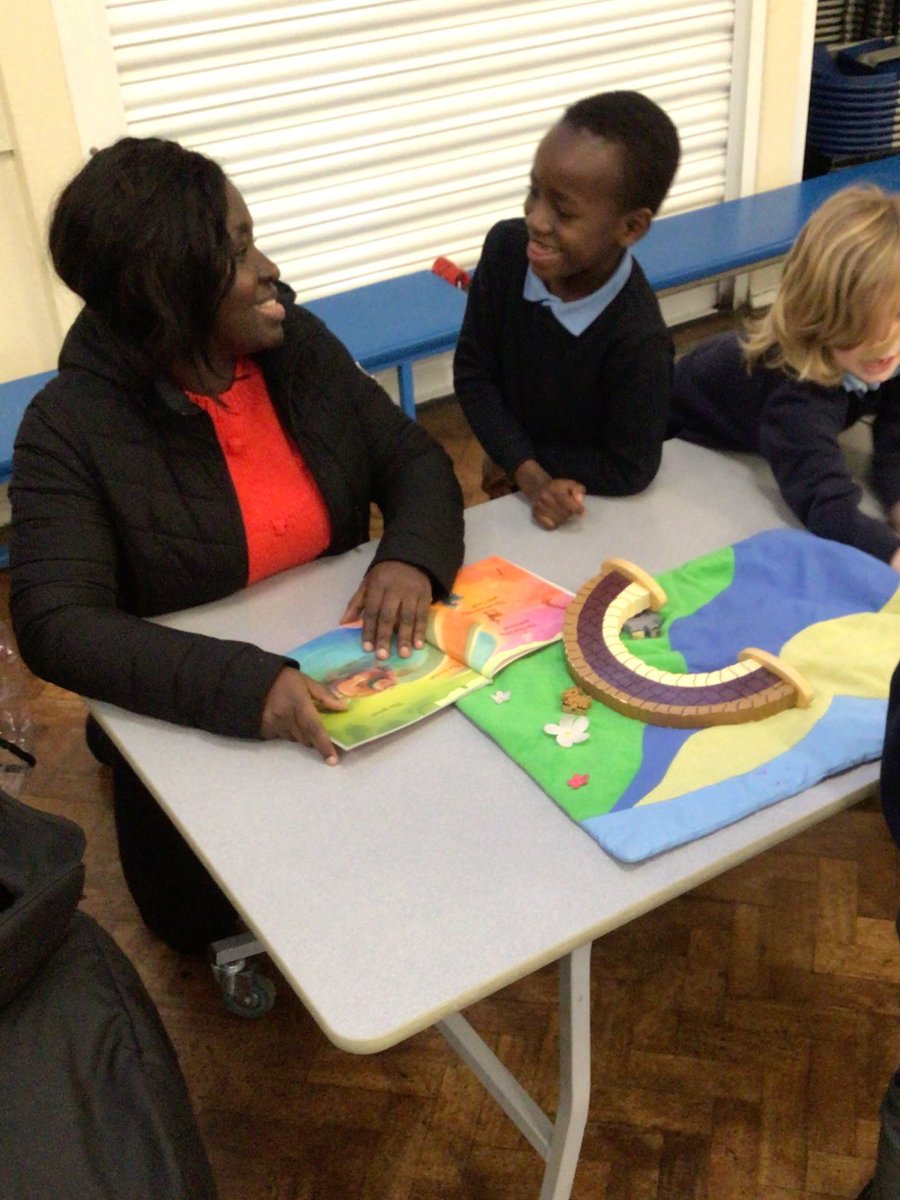 Year1_GV's tweet photo. A big thank you to the parents who were able to make our Reading Workshop this week. Thank you also for the lovely feedback. The children certainly enjoyed taking part! 😊📚
#year1 #reading #omar #omarinaction #wehavethepower https://t.co/Qugo7CXVUD